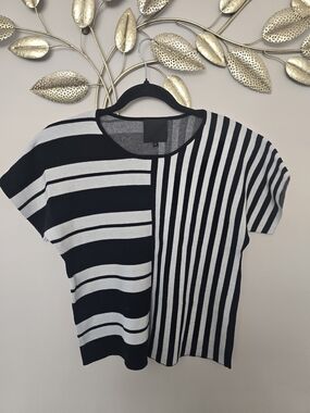 Inwear Black & White Mixed Stripe Short Sleeve Top Size S Cotton